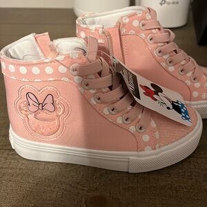 Disney Minnie Mouse High Tops Size 11 NWT and Box